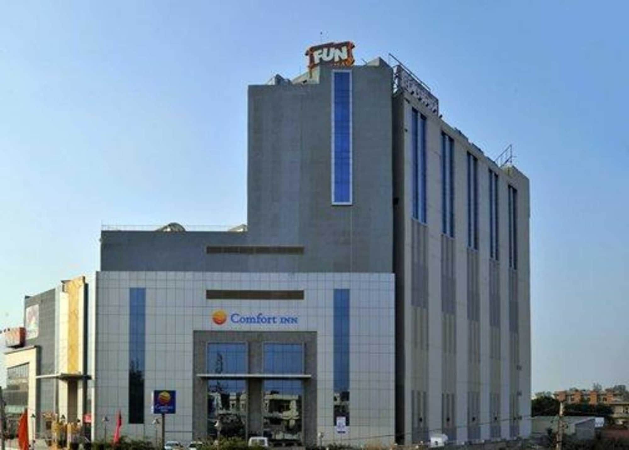 Comfort Inn Tulip Heights Bathinda Bagian luar foto